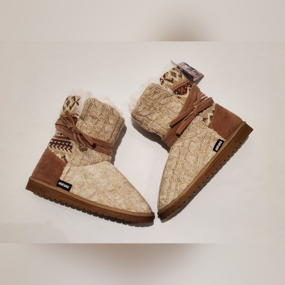 Muk Luks Woman's Light Brown Knit Boots Sz 10